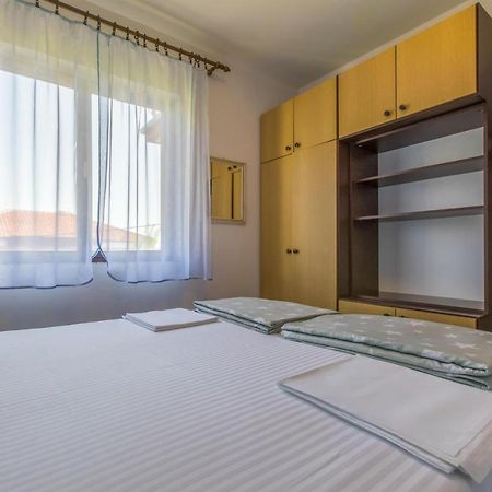 Apartments Dragica Dramalj Buitenkant foto