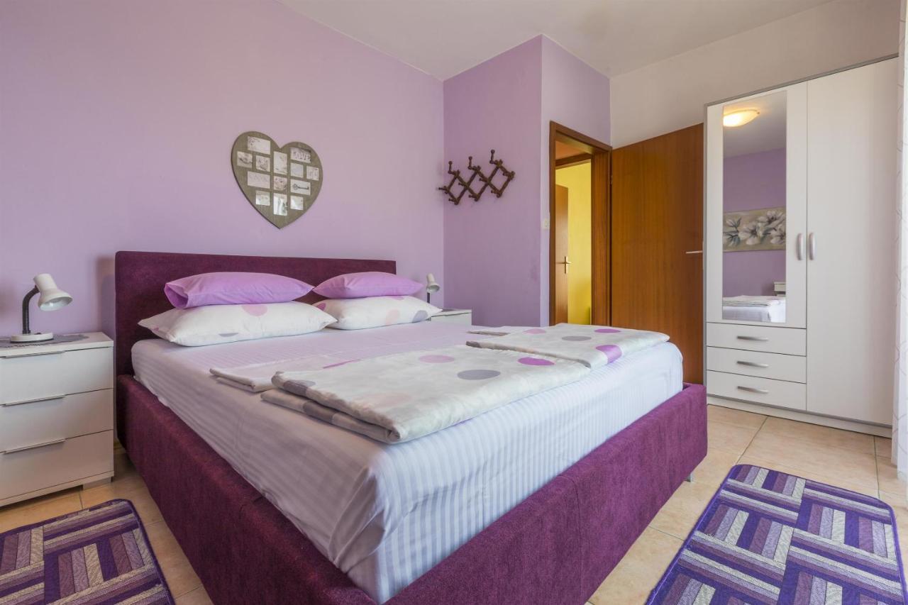 Apartments Dragica Dramalj Buitenkant foto